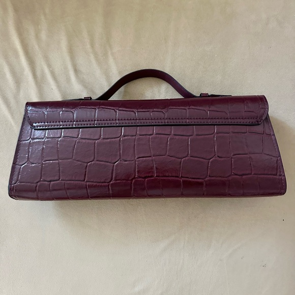 H&M Crocodile-Embossed Rectangular Clutch / Crossbody Bag Burgundy NWT - Picture 7 of 8